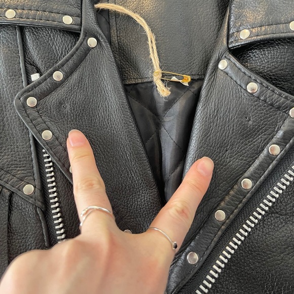 Black leather fringed jacket / XL - Picture 9 of 10